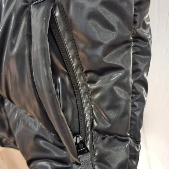 Aritzia the super puff™ vest - Picture 15 of 16